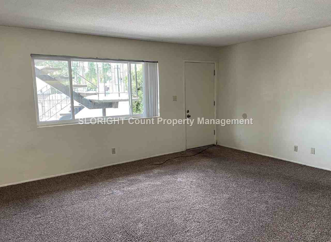 722 Boysen Ave - Photo 2 of 10