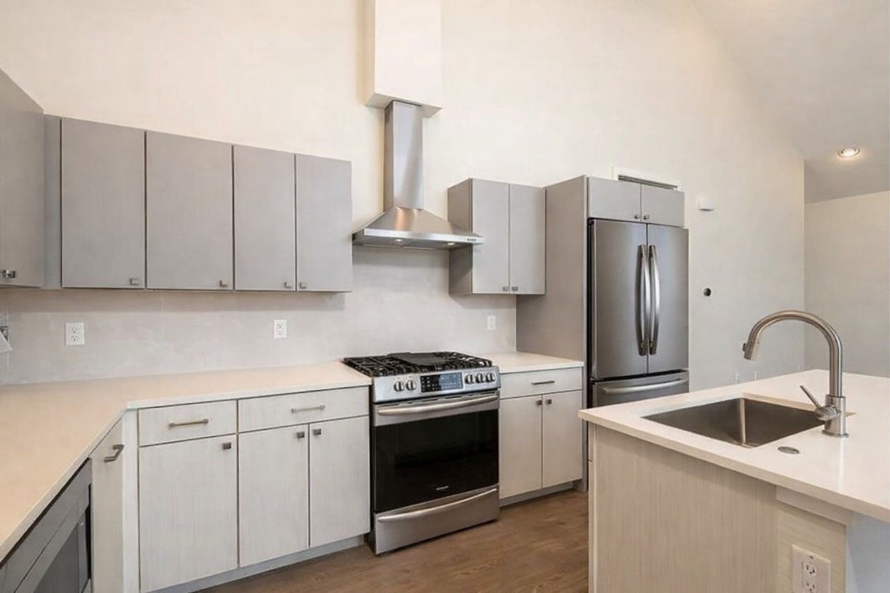 3411 Albion St - Photo 5 of 14