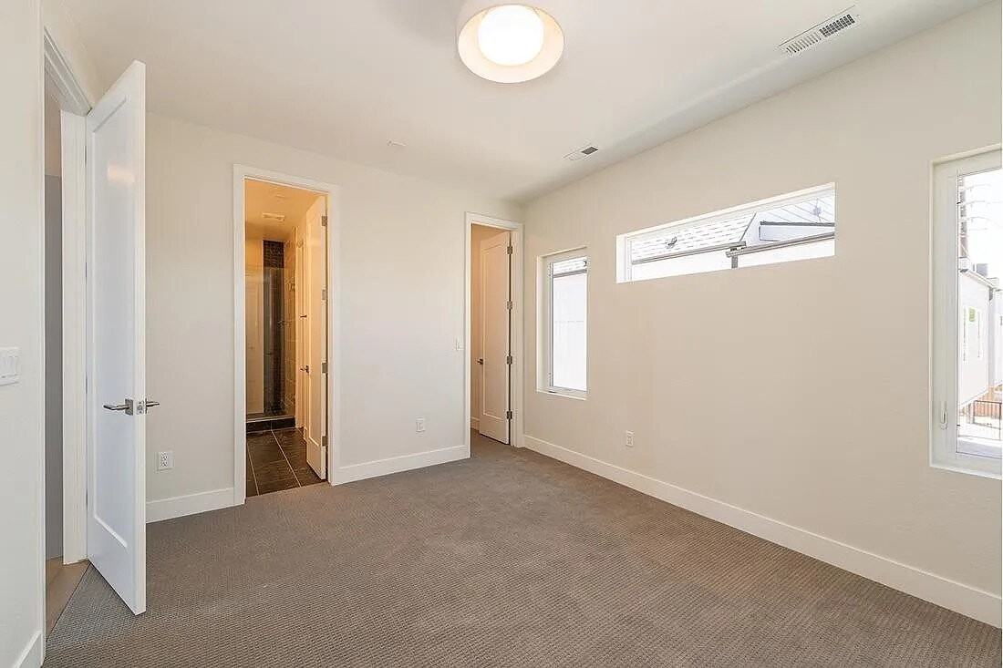 3411 Albion St - Photo 7 of 14