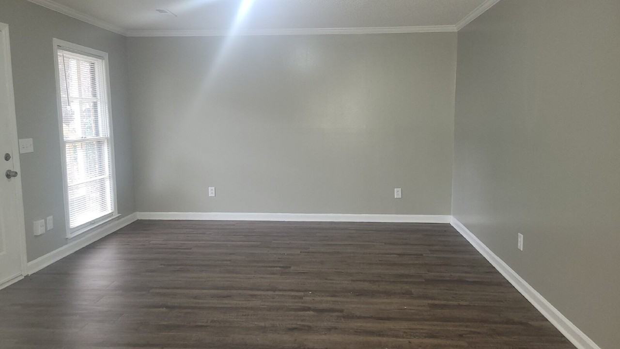 1506 Ascent Trl Nw #B - Photo 2 of 23