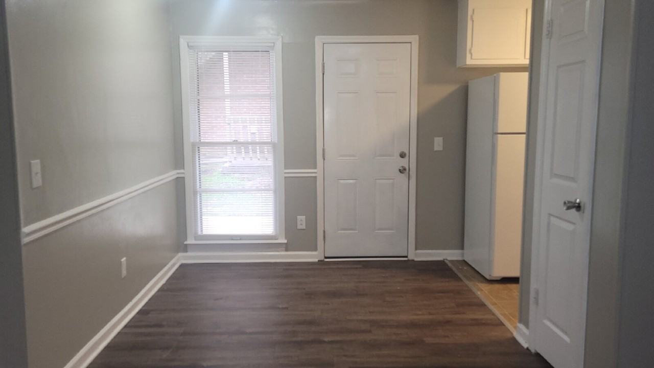 1506 Ascent Trl Nw #B - Photo 5 of 23