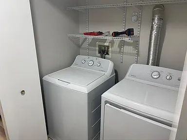 276 Woodford St - Photo 6 of 12