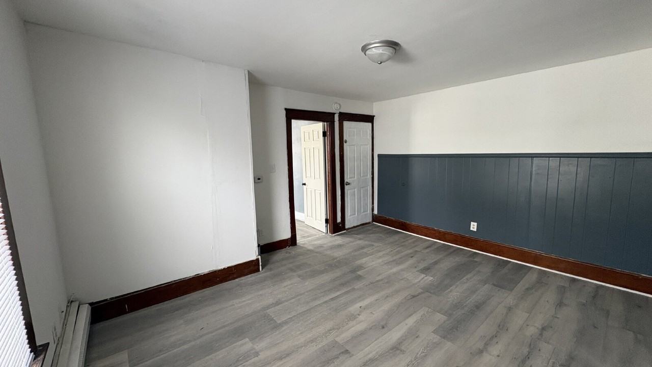 42 Spruce St #5 - Photo 3 of 13