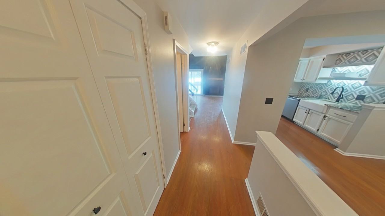 43835 Coachmaker Dr - Photo 2 of 14