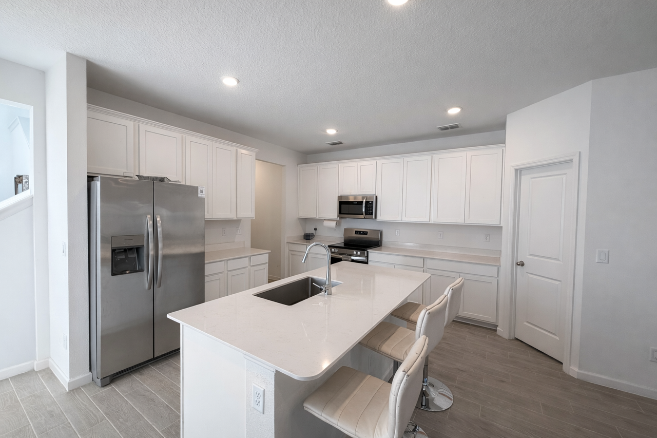 62 Disston Cv - Photo 2 of 26