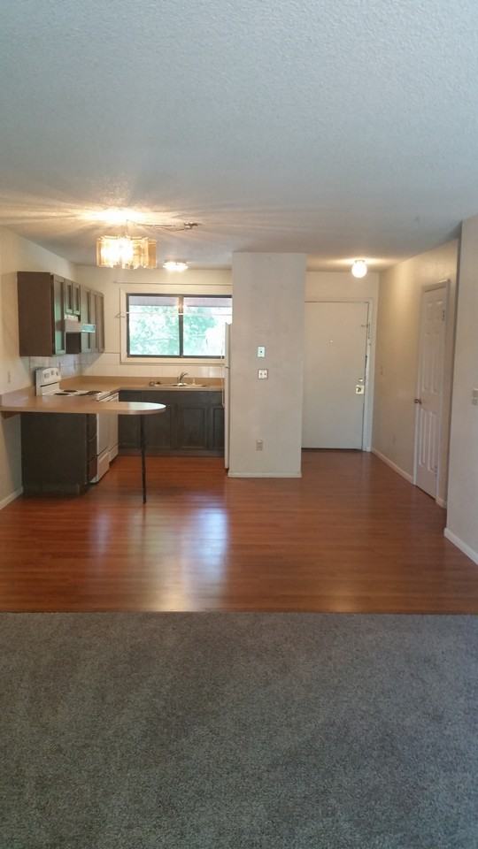 35 Miners Pl #2 - Photo 2 of 8