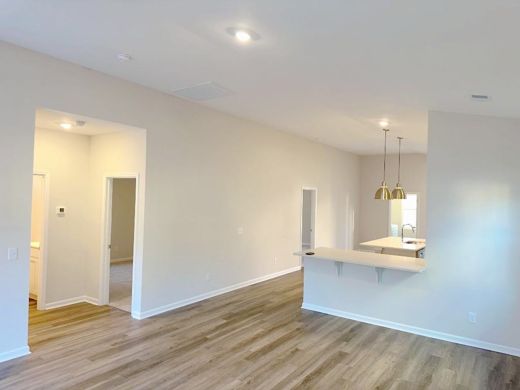 192 Standing Oaks Dr #NA - Photo 5 of 23