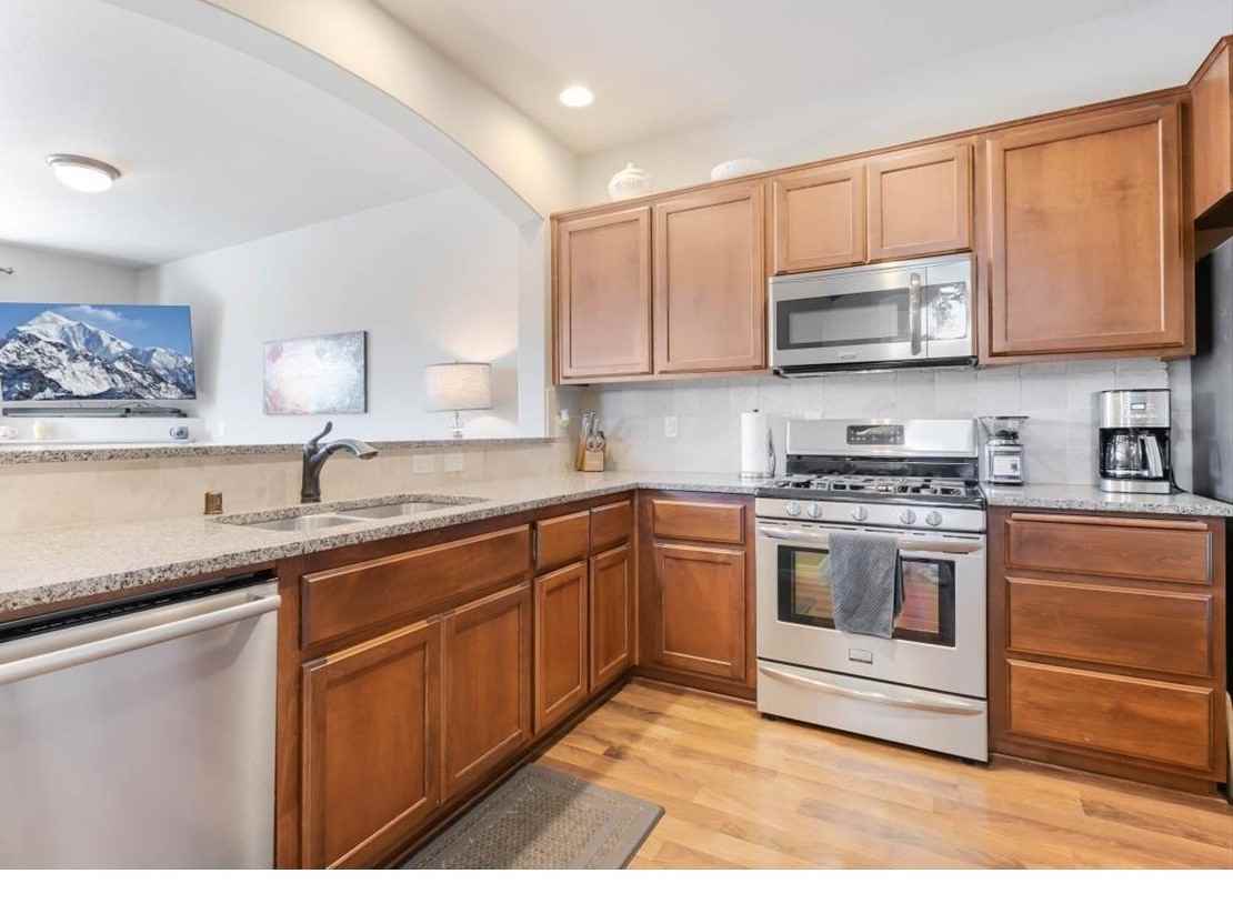 2513 Ne 131st Ct #NA - Photo 4 of 23