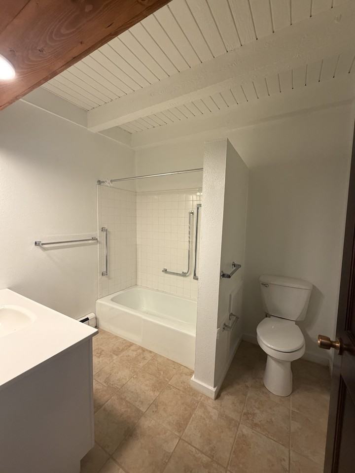 414 Camino De La Placita #140 - Photo 7 of 9