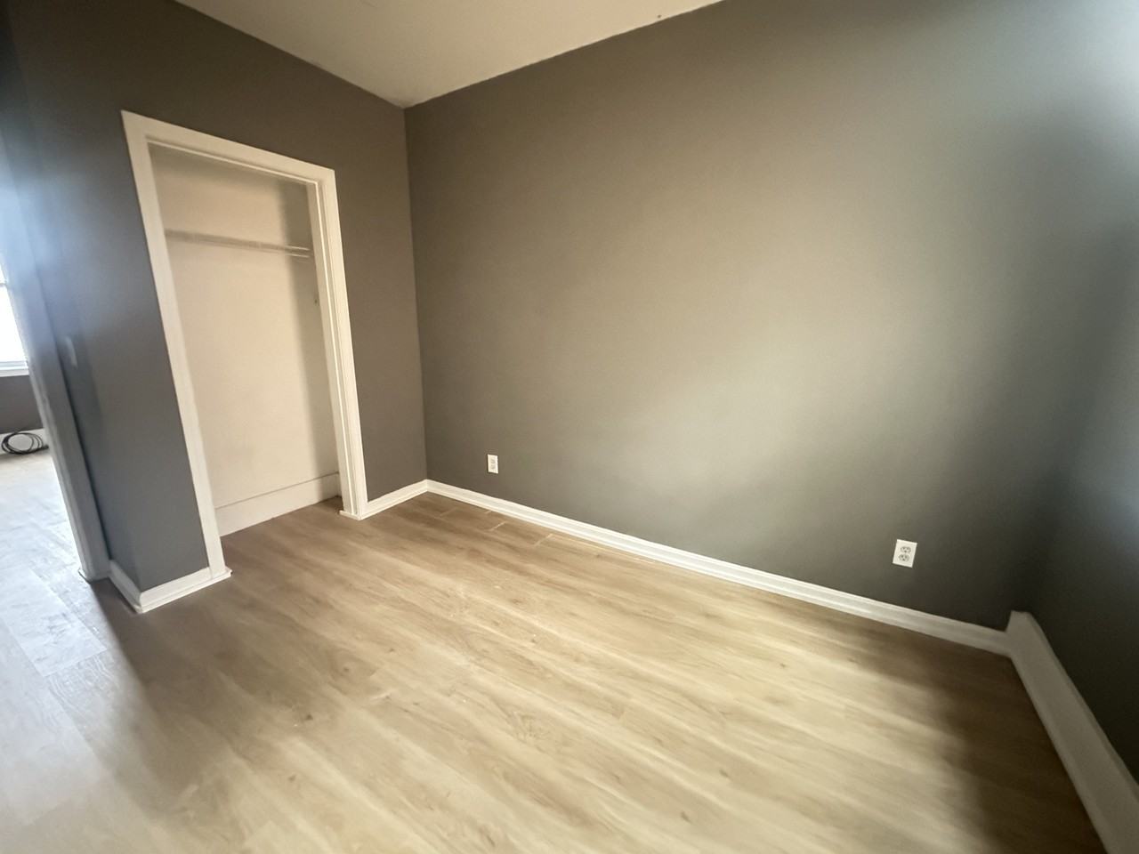 12 Dawson St #D - Photo 4 of 17