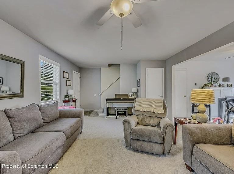 121 Fern Way #121 - Photo 4 of 7