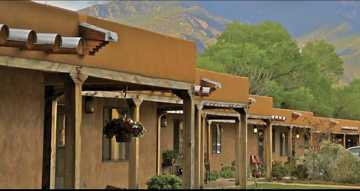 featured image of 414 Camino De La Placita #40