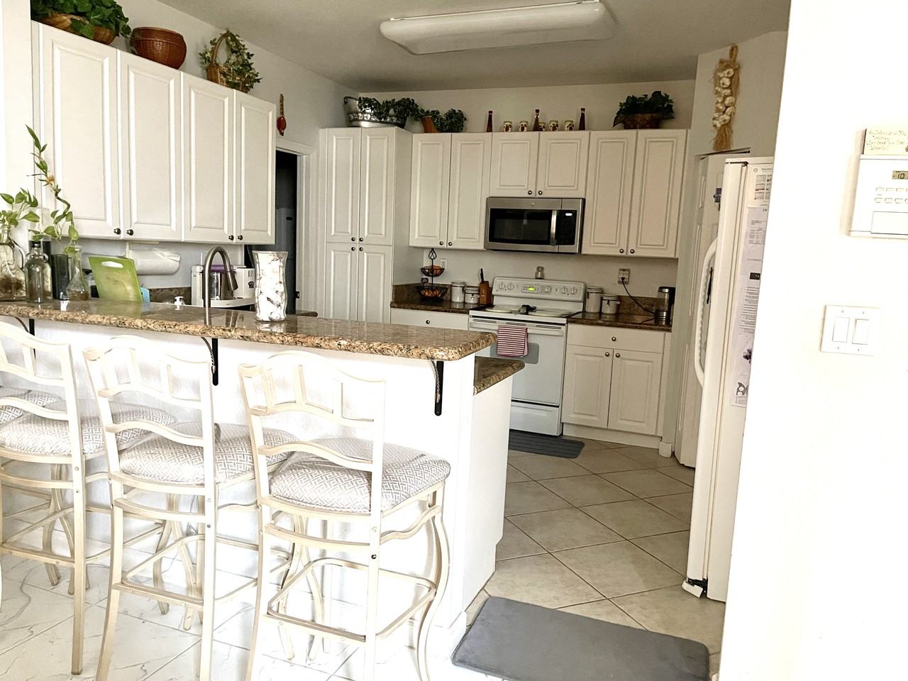 11210 Nw 73rd Ter #11210 - Photo 6 of 9