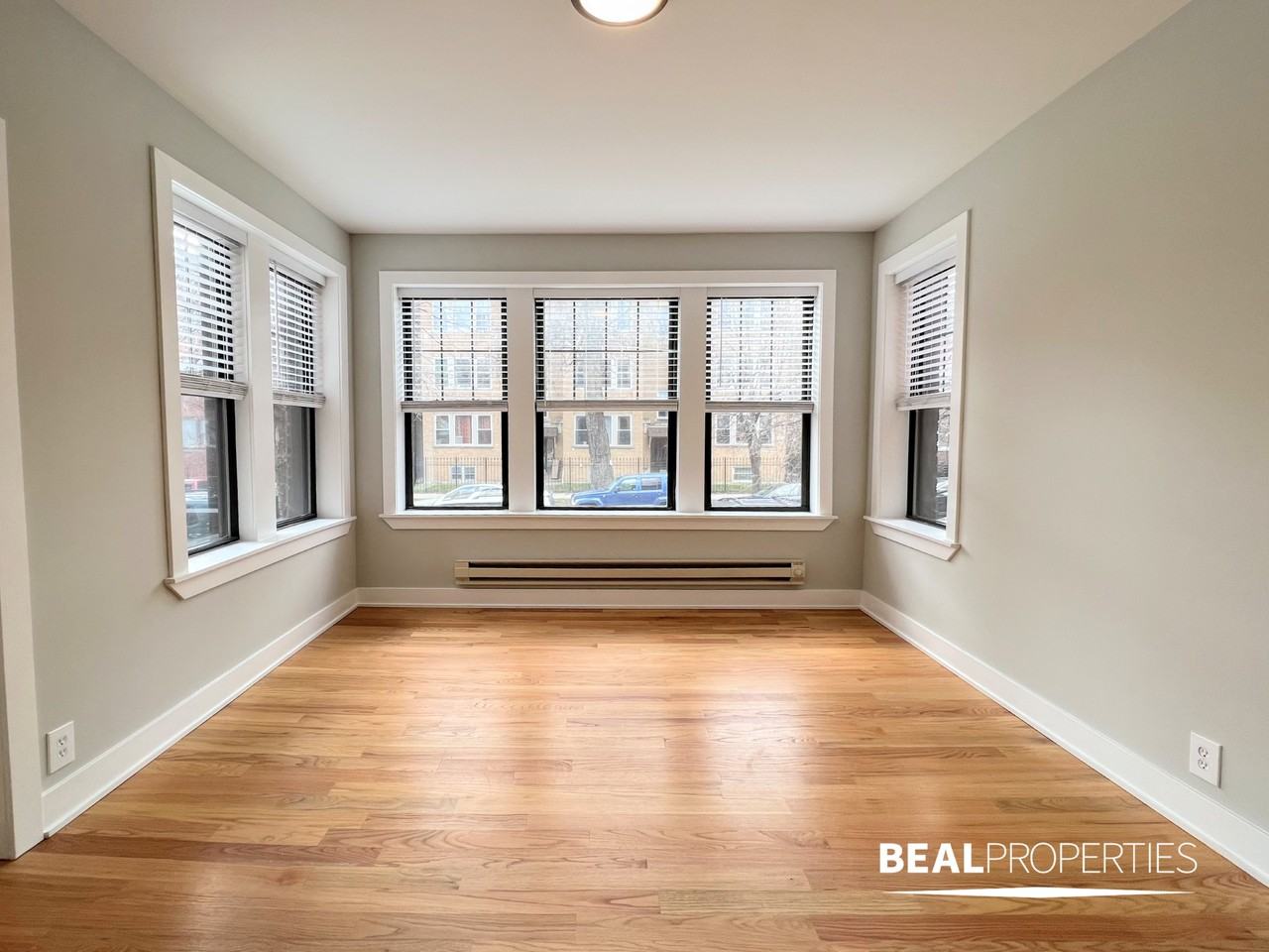 4419 N Wolcott Ave #A