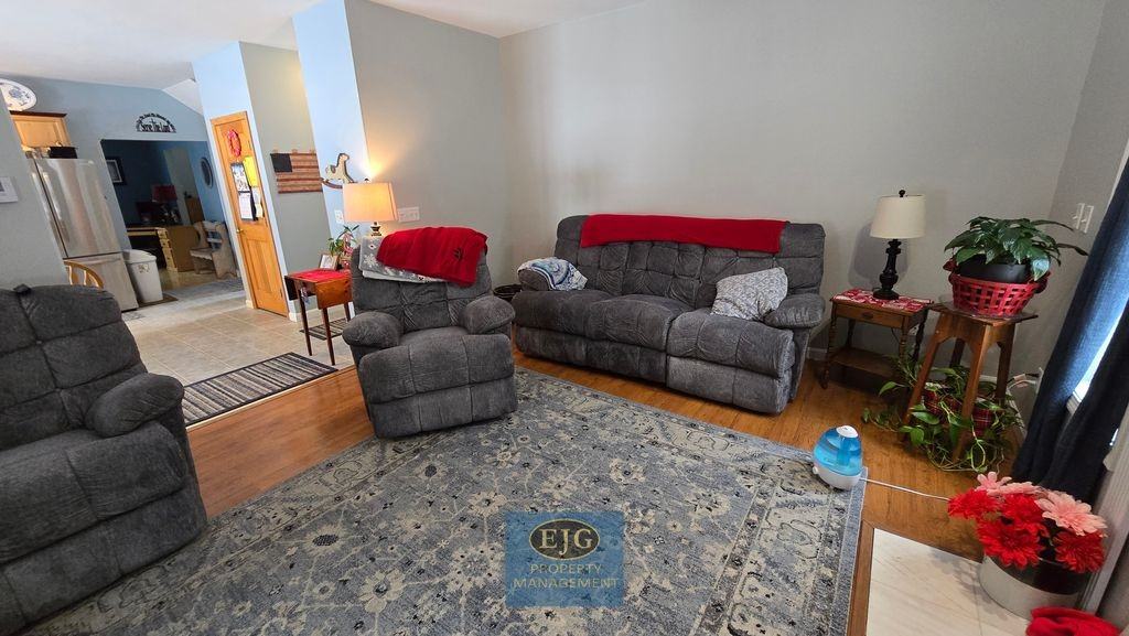 126 Pinecrest Rd #1 - Photo 5 of 47