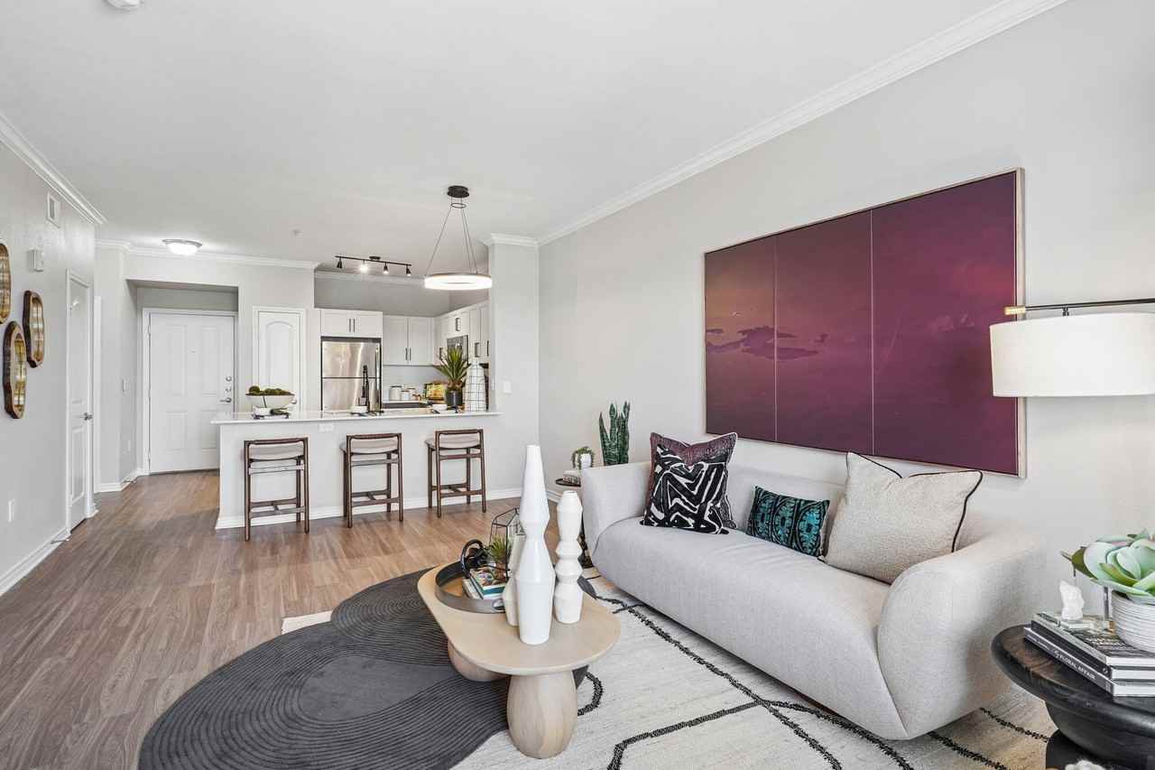 Elan at Bluffview - Photo 6 of 36