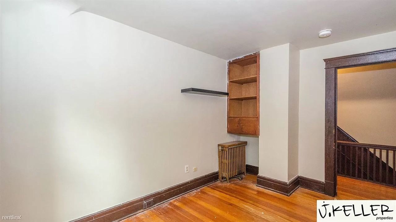 244 Murray Ave #1 - Photo 7 of 21