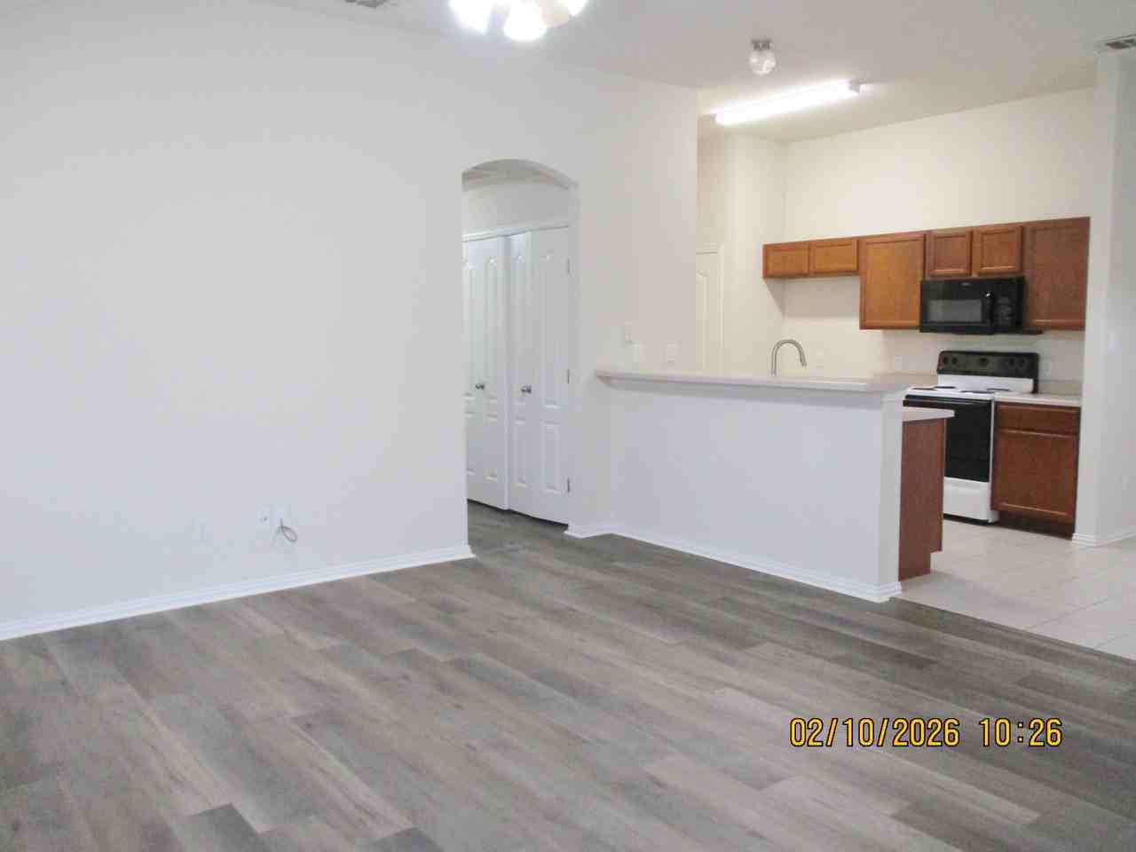 302 Robin St #302 - Photo 3 of 16