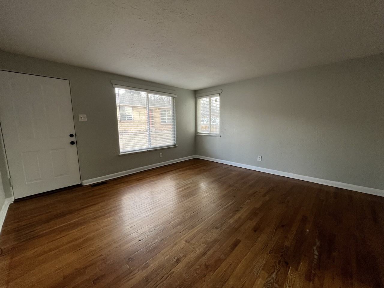 1667 VANCE ST - Photo 3 of 12