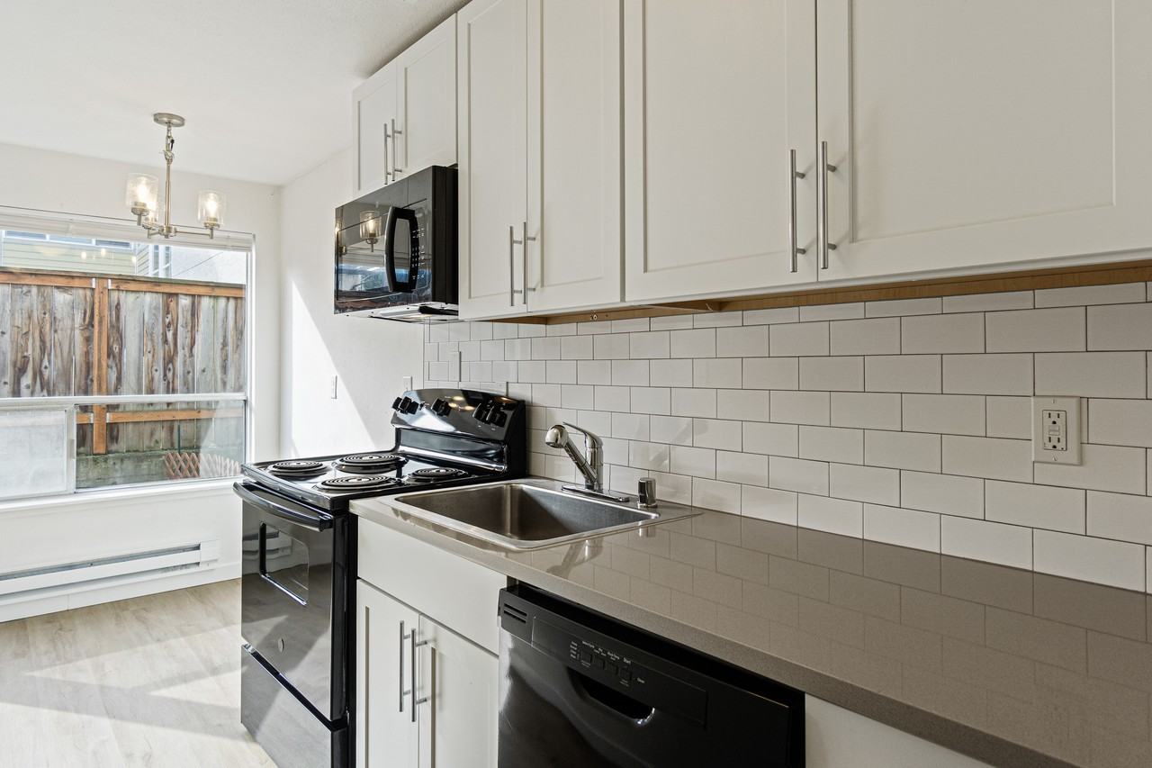 1330 12th Avenue South // Beacon Point - Photo 3 of 21