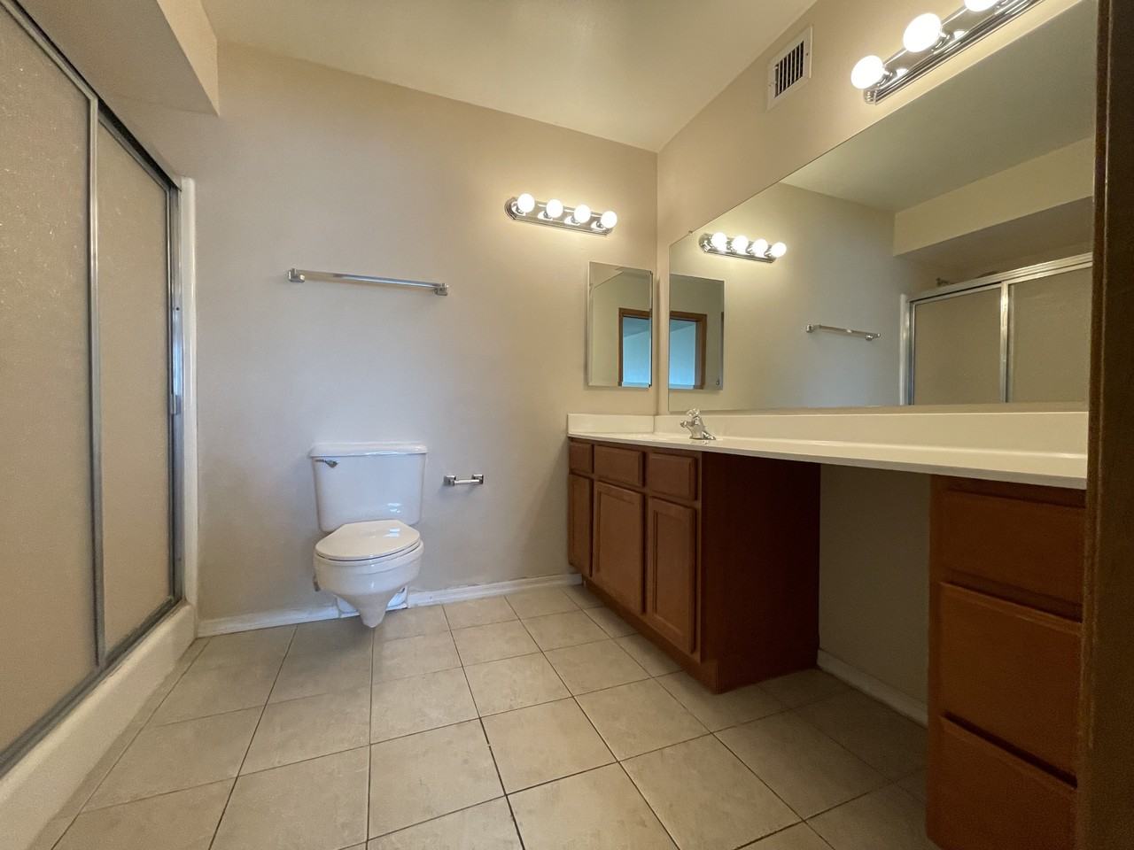 3109 W Augusta Ave #1 - Photo 4 of 10