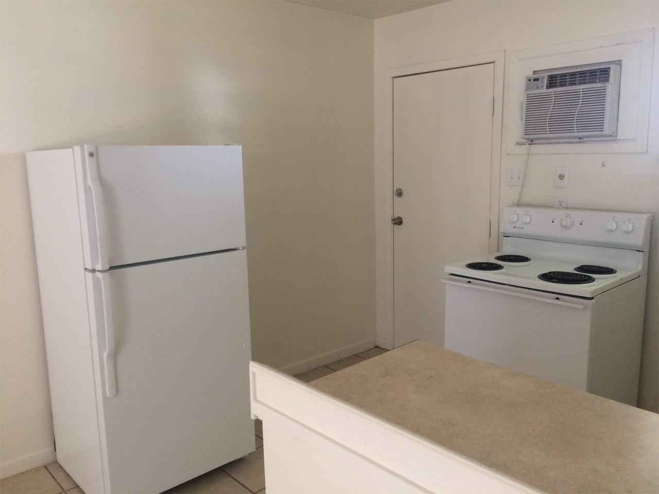 9-Plex - Photo 3 of 8