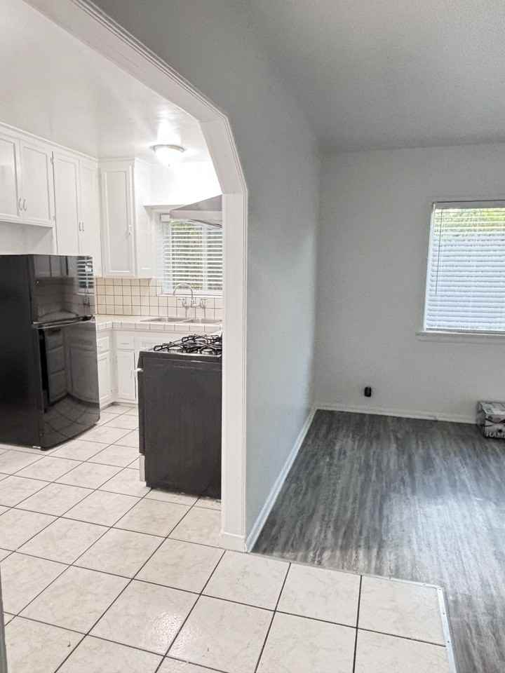 625 E. 97th STREET - Photo 5 of 19