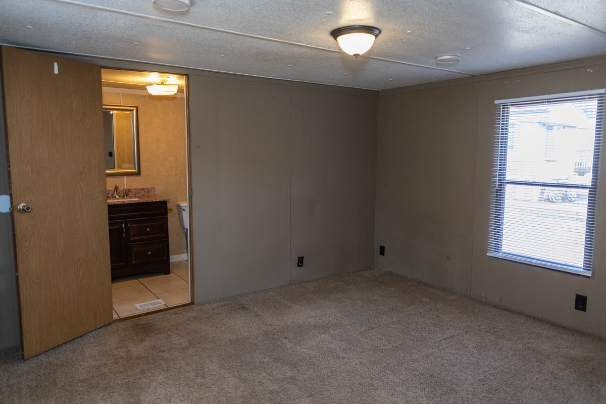 085-02: Laurel MHP - Photo 6 of 10