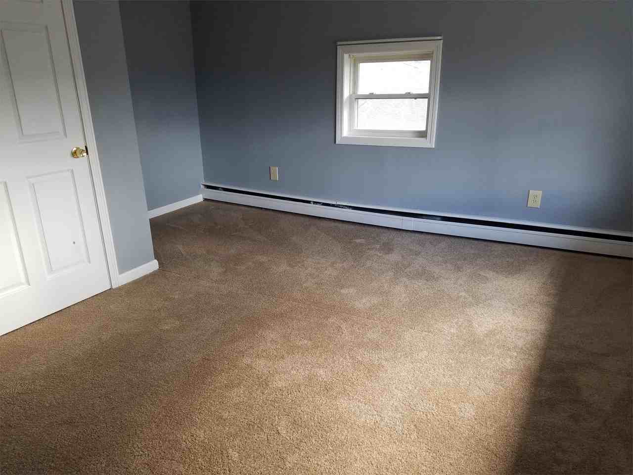 47 Main St - Photo 4 of 8