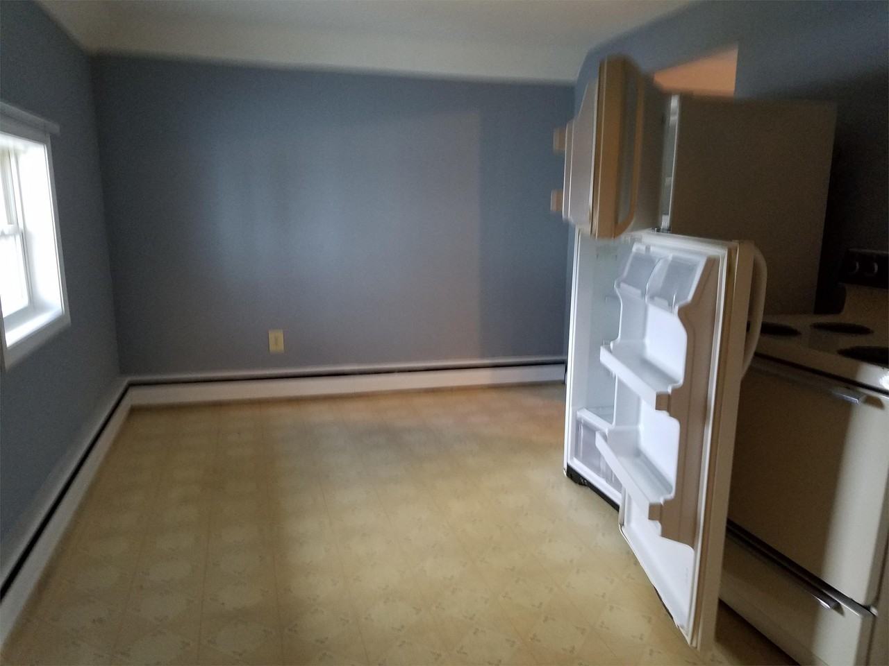 47 Main St - Photo 6 of 8