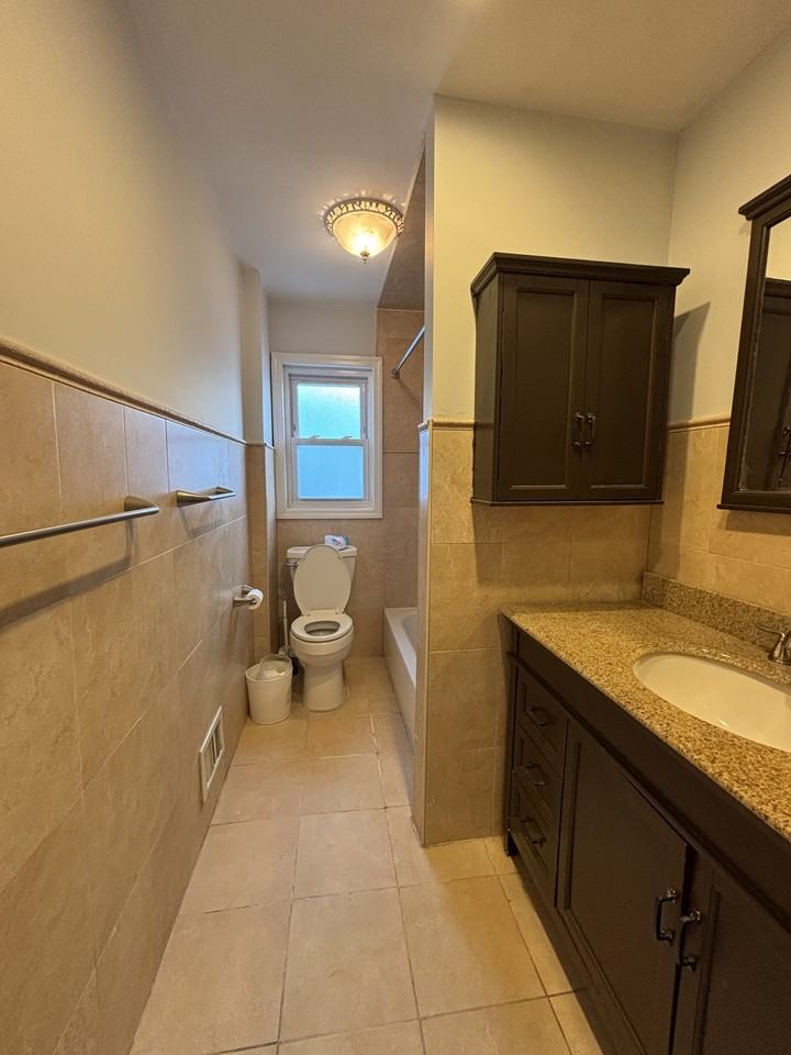 3770 Hylan Boulevard - Photo 5 of 10