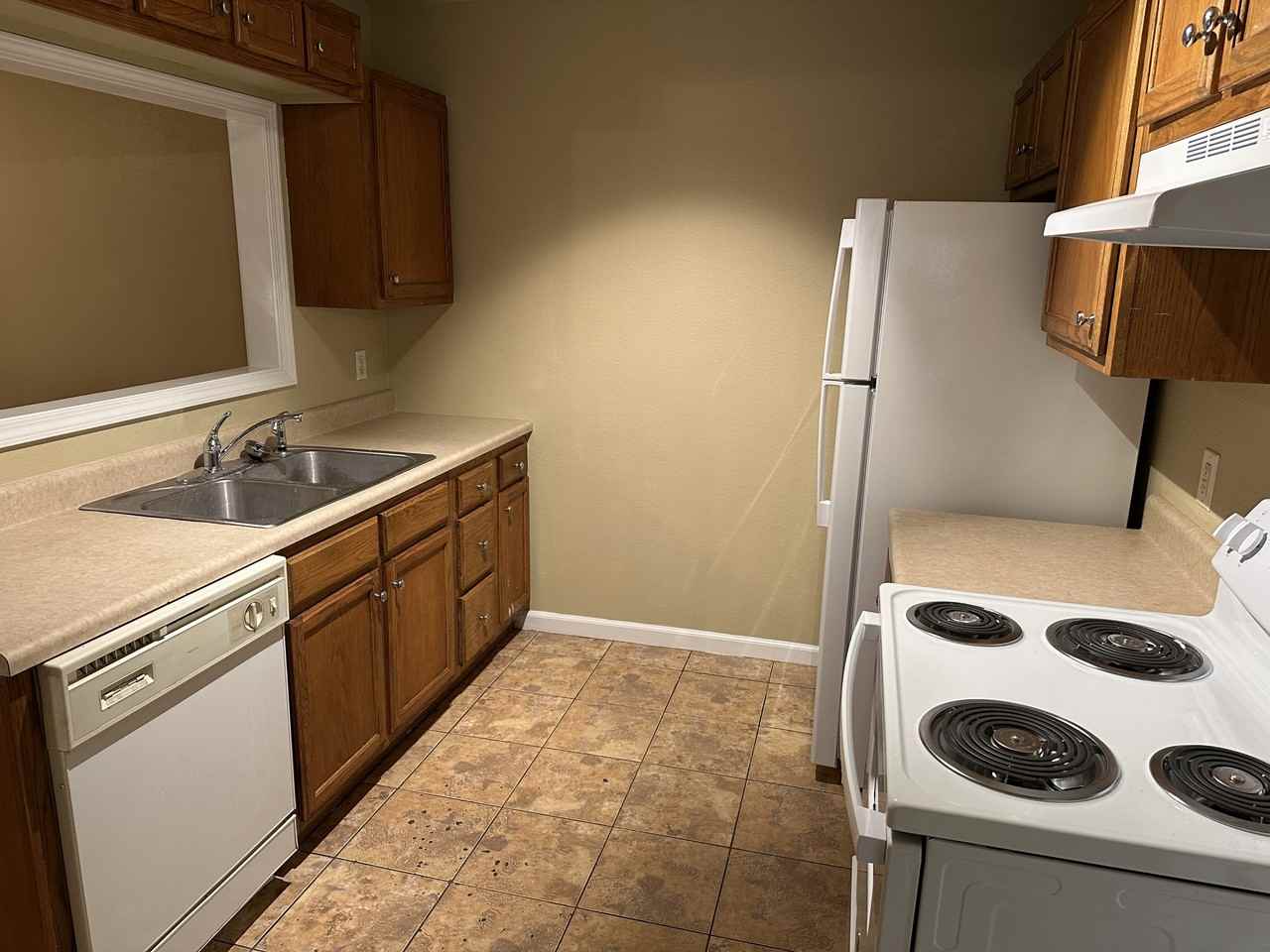 3801 School Street - Photo 5 of 11