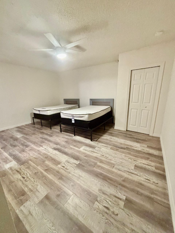 8130 Rolling Log Dr - Photo 3 of 6