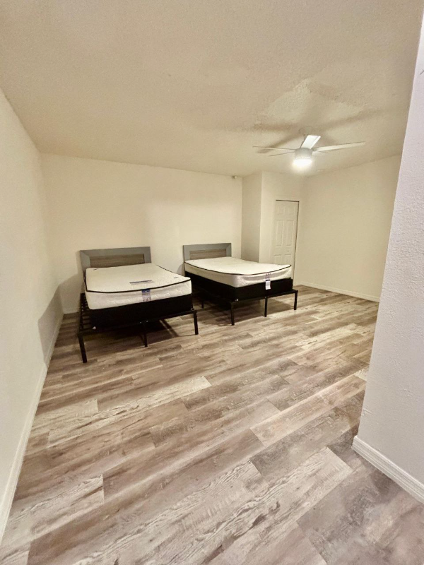 8130 Rolling Log Dr - Photo 4 of 6