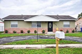 7714 Sw 6th Ct - Photo 1 of 1