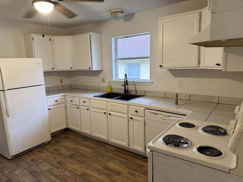 2130 Feliciana St - Photo 3 of 7