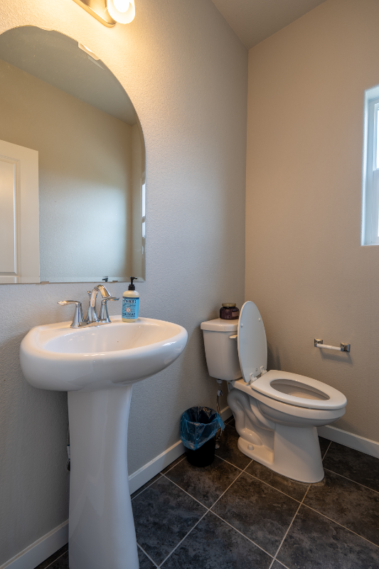 1594 Grand Overlook St - Photo 4 of 17