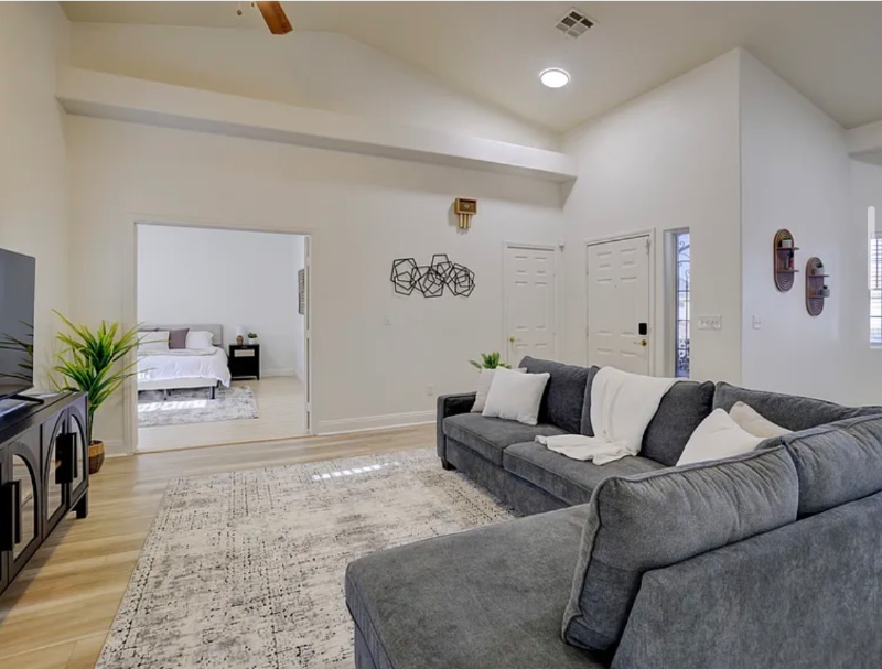 1870 Racine Dr - Photo 4 of 20