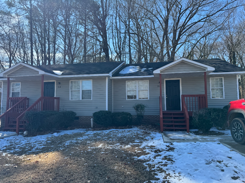 212 Cooper St #212 - Photo 2 of 7