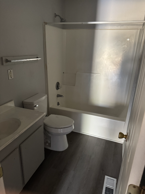 212 Cooper St #212 - Photo 6 of 7