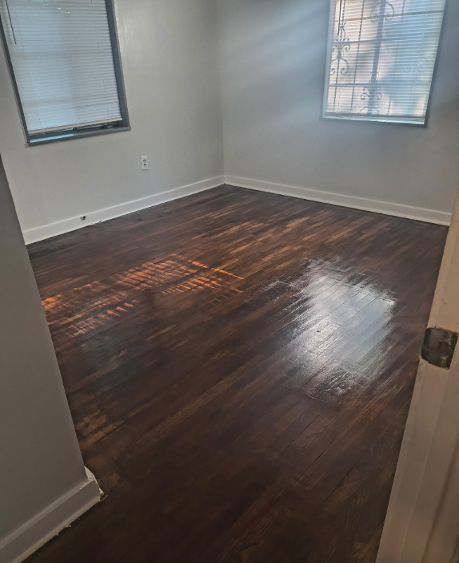 2215 Mobile Ave - Photo 5 of 6