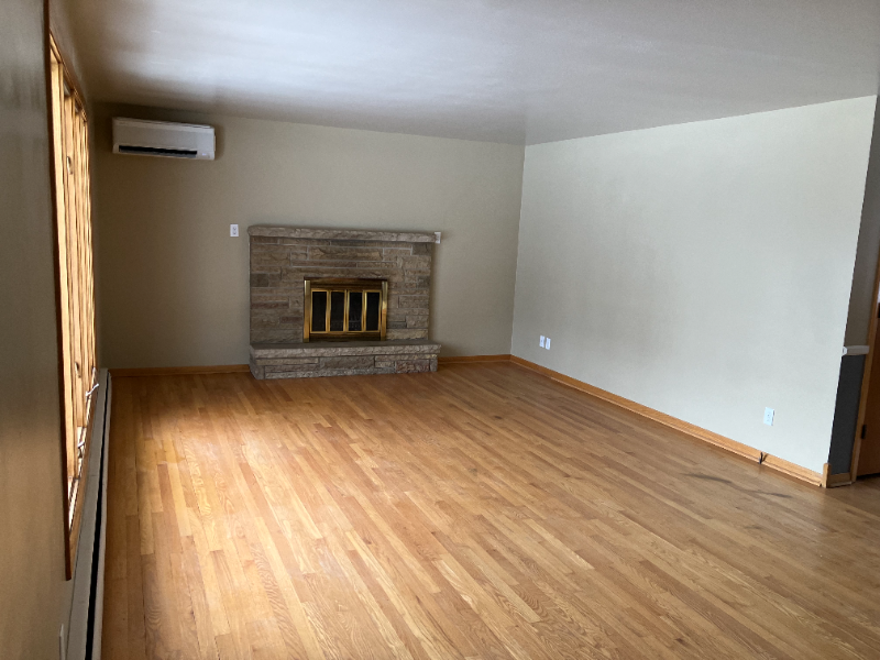 1275 Kellogg St - Photo 3 of 12