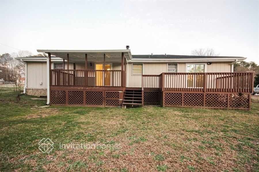 184 Sheila Ln - Photo 3 of 4