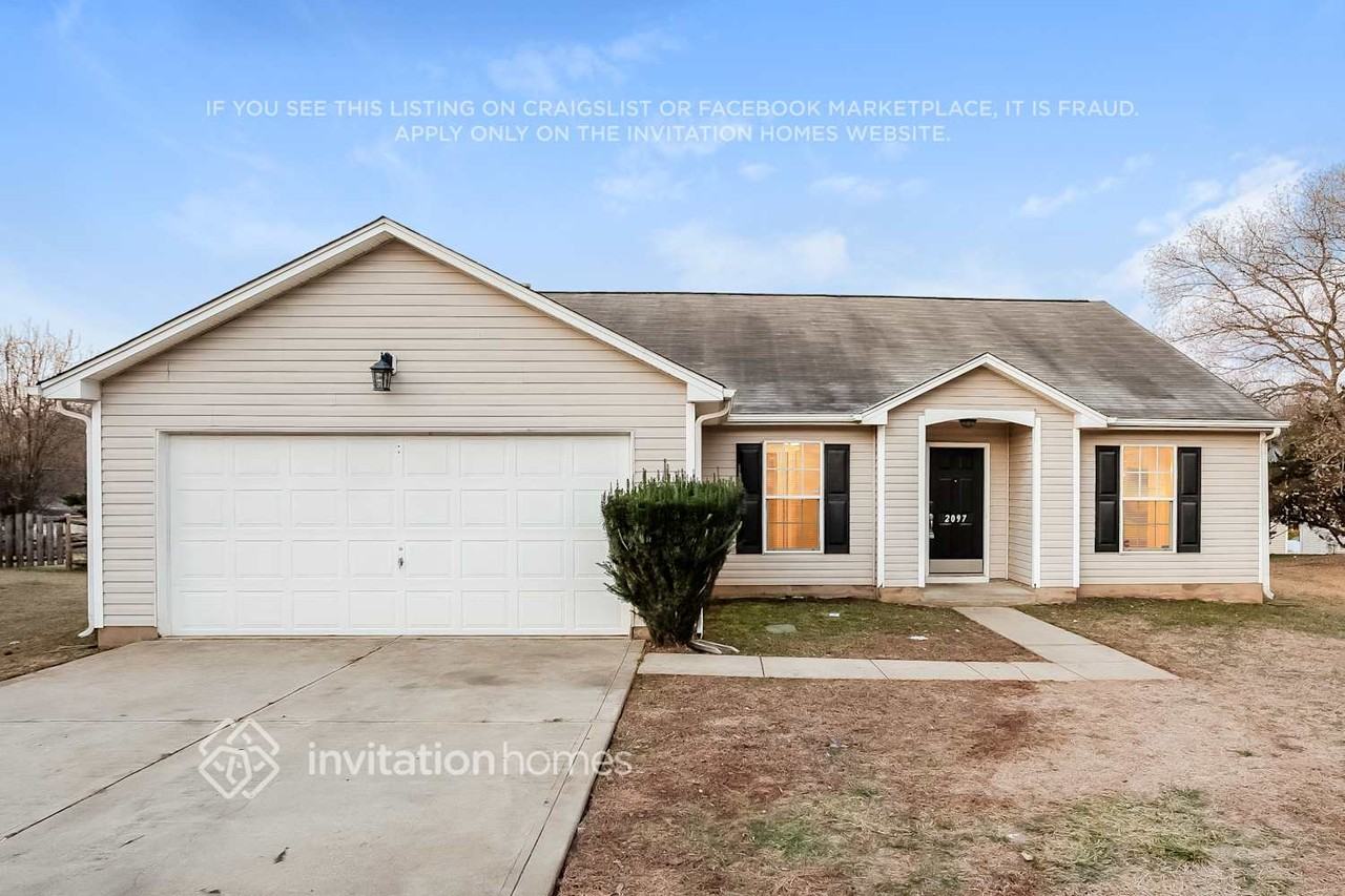 2097 Chapel Creek Rd Sw - Photo 3 of 17