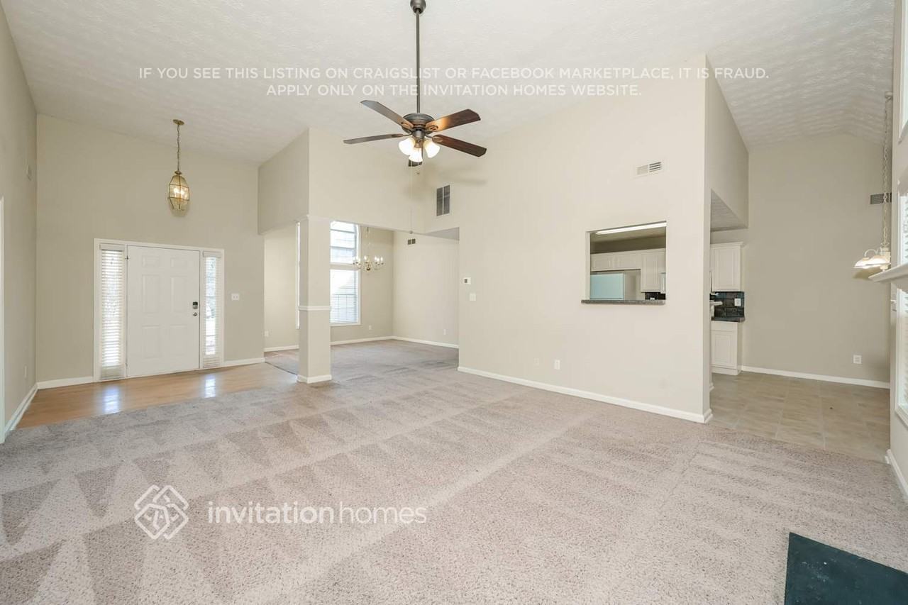 219 Lakeview Pl - Photo 4 of 15