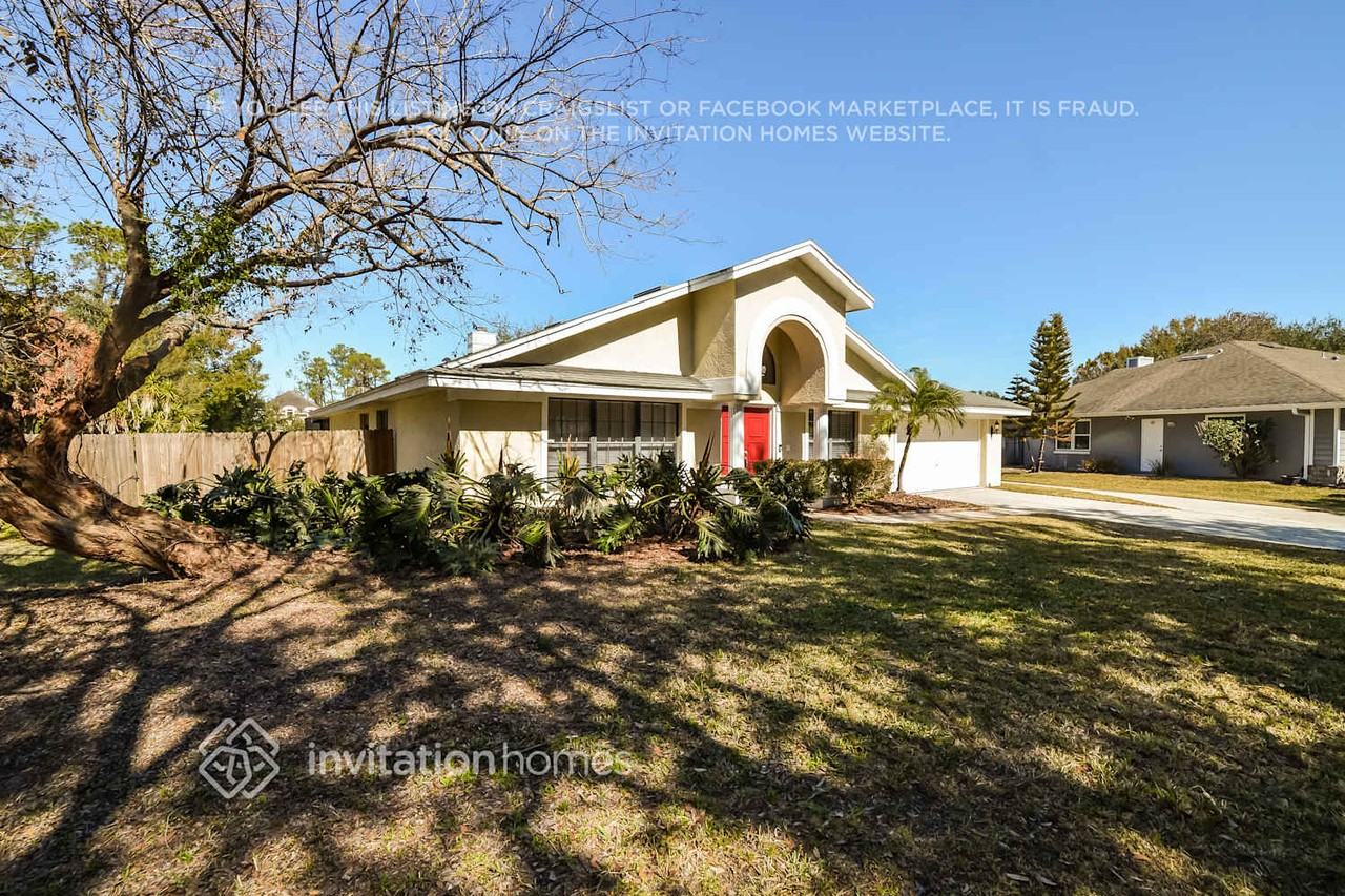 10162 Culpepper Ct - Photo 3 of 17