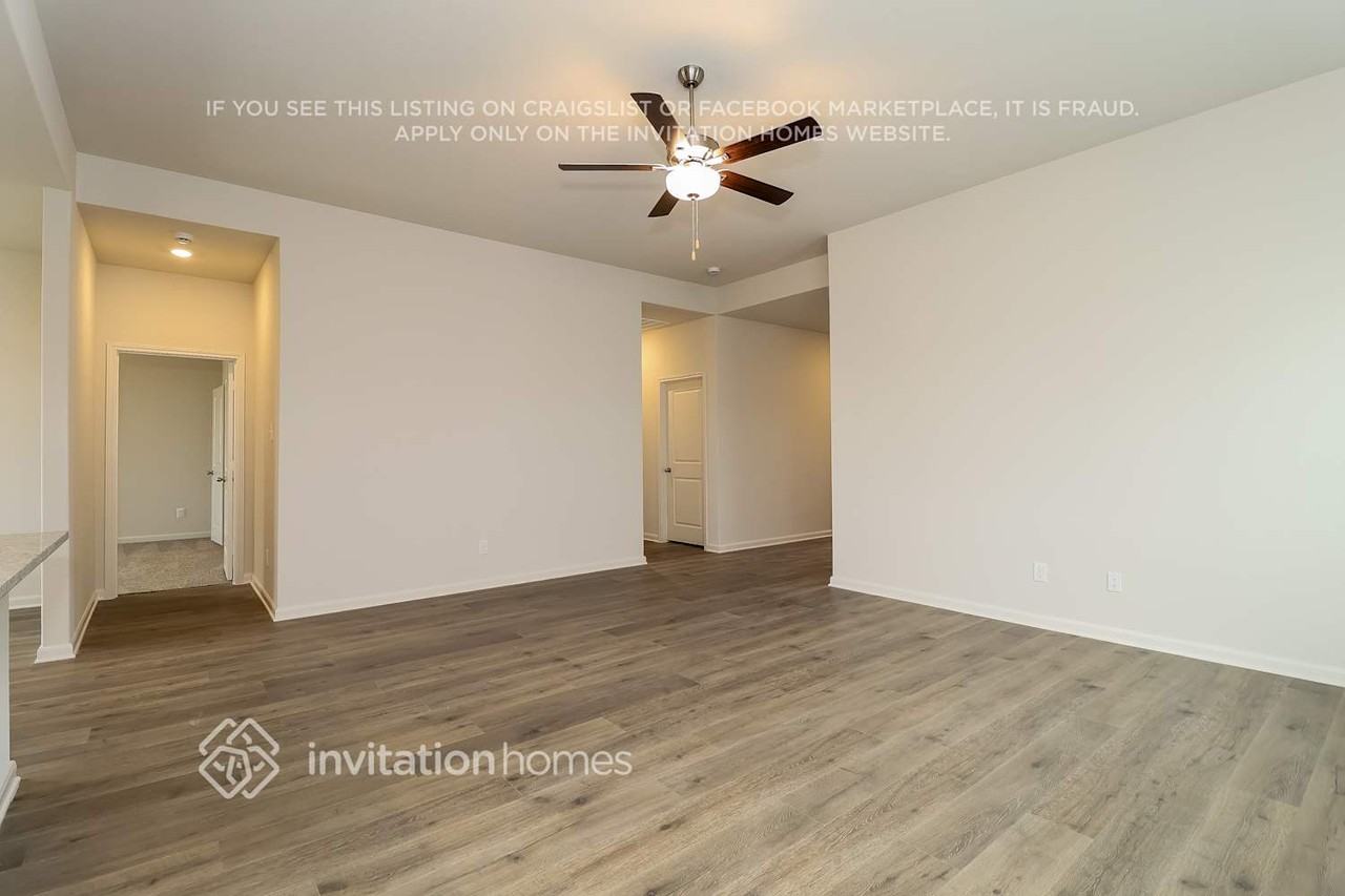 10004 Pilot Pl - Photo 4 of 17