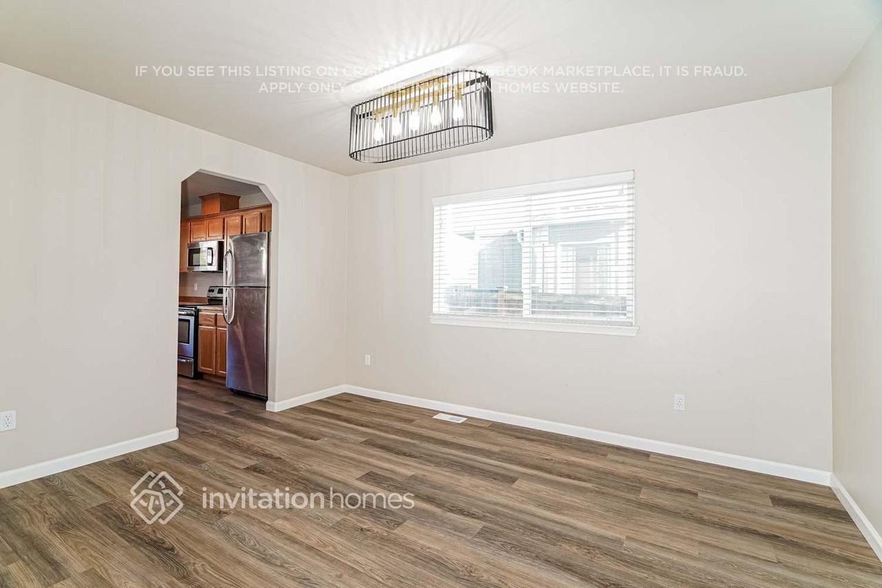 21006 Springhaven Way E - Photo 5 of 18