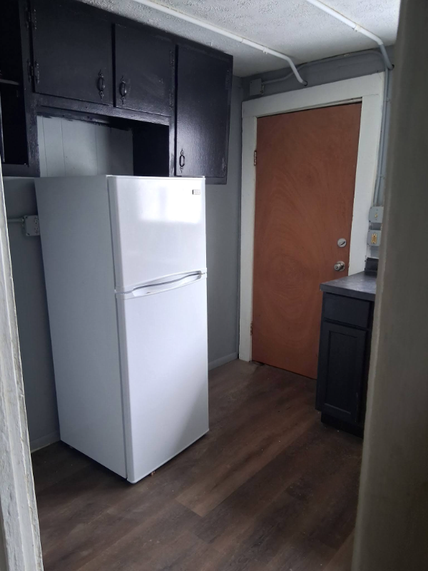 325 Apple St #3 - Photo 3 of 7