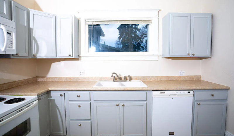 505 3rd Ave Ne - Photo 2 of 16